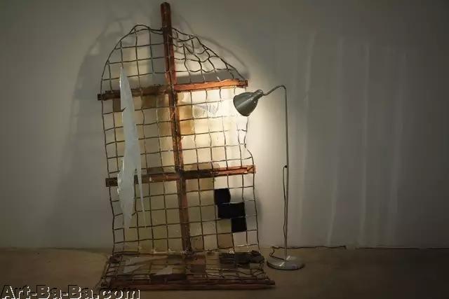 阿斯巴甜英吉作品中的向死而生