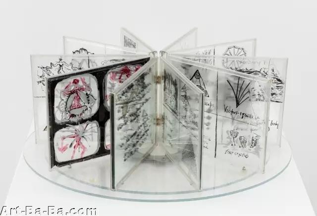 赢得2017威尼斯双年展终身成就金狮奖的卡若